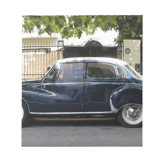 Old but very well kept Audi car. Notepad (Front)