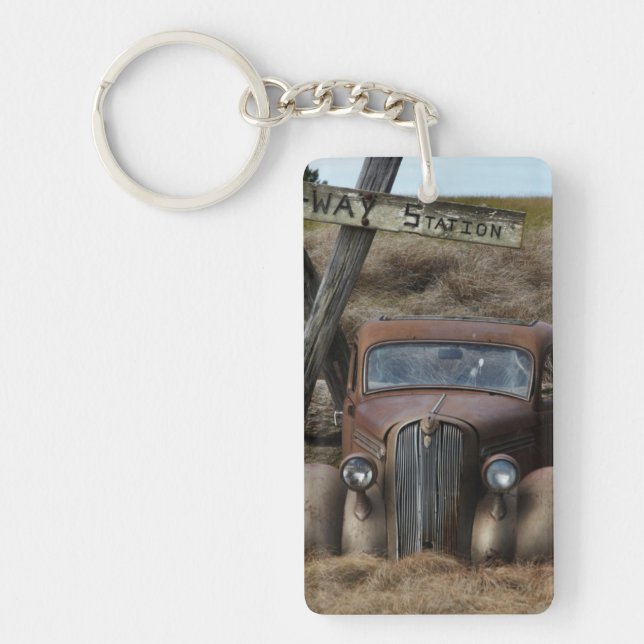 Old car keychain (Front)