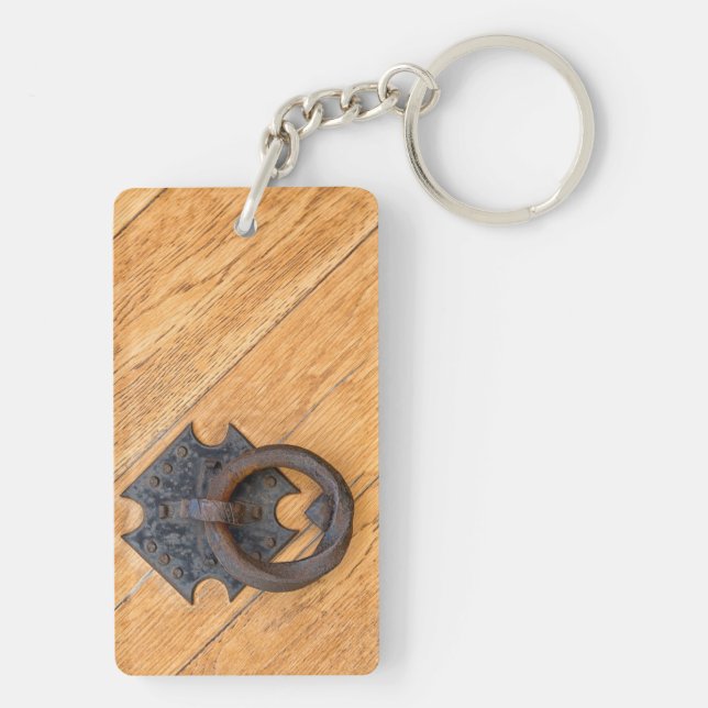 Old door knocker keychain (Back)