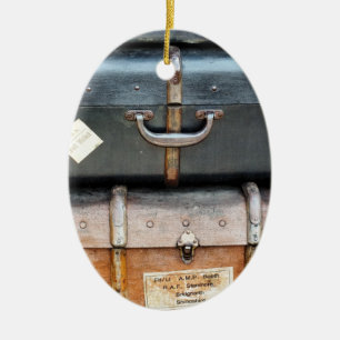 OLD ENGLAND CERAMIC ORNAMENT