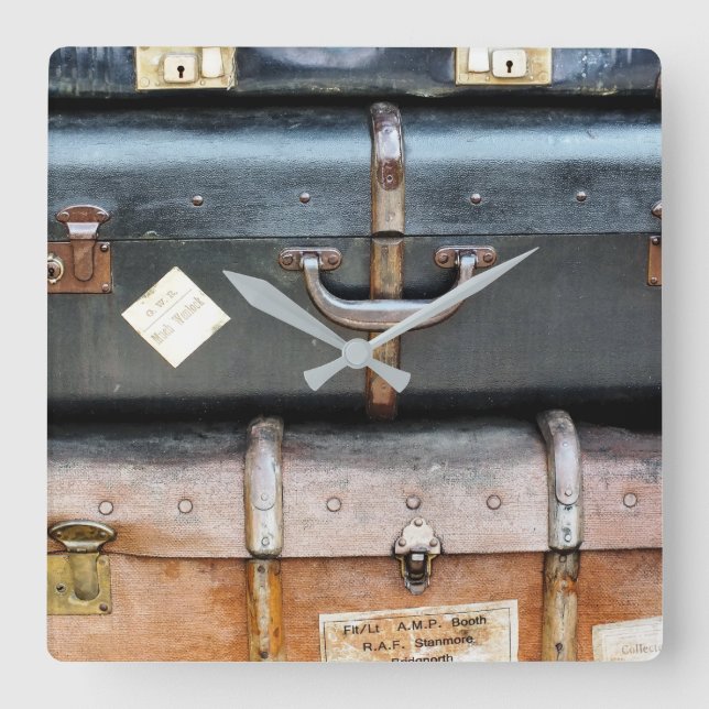 OLD ENGLAND SQUARE WALL CLOCK (Front)