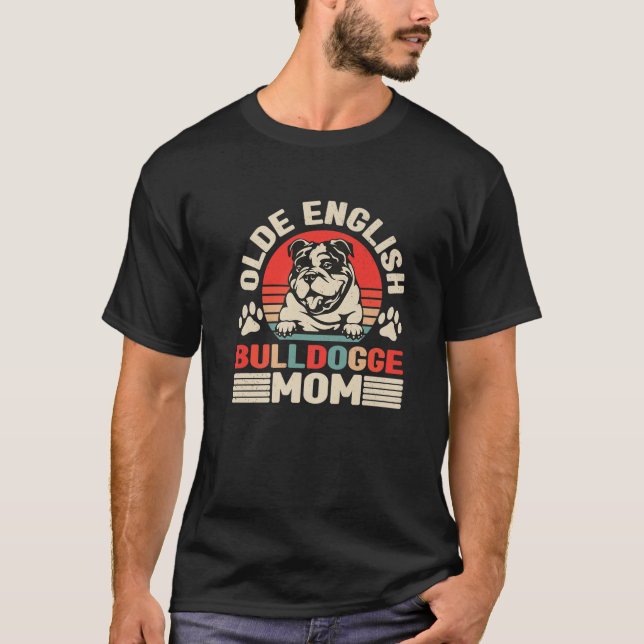 Old English Bulldog Mom Retro Walking Dog Owner Do T-Shirt (Front)