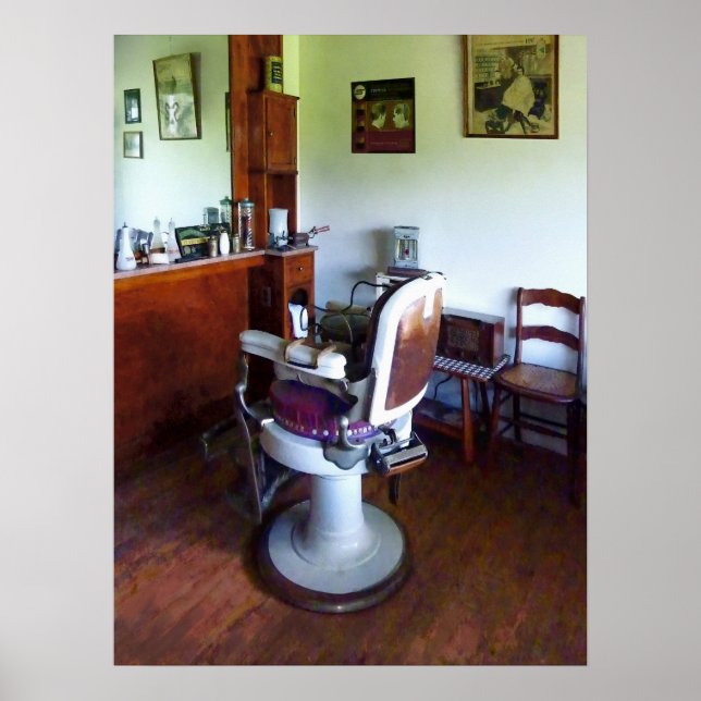 Old-Fashioned Barber Chair Poster (Front)