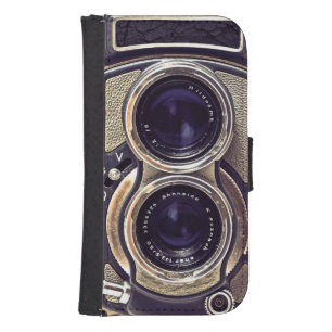 Old-fashioned camera phone wallet