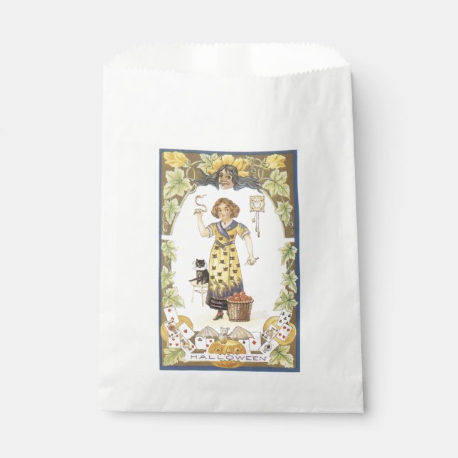 Old-fashioned Halloween, Girl with Black cat Favor Bag (Front)