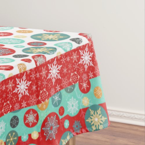 Old Fashioned Scandinavian Retro Snowflake Tablecloth