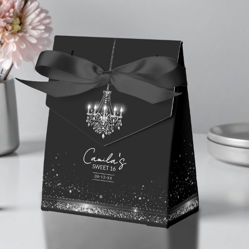 Old Hollywood B &amp; W Chandelier Sweet 16 ID1108 Favor Boxes