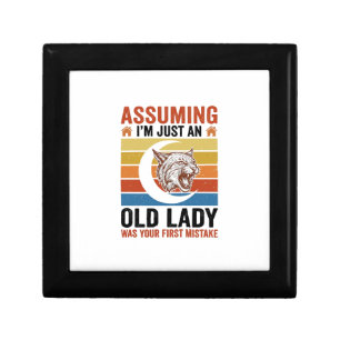 Old Lady Wildcat Vintage Funny Shirt Design_1 Gift Box