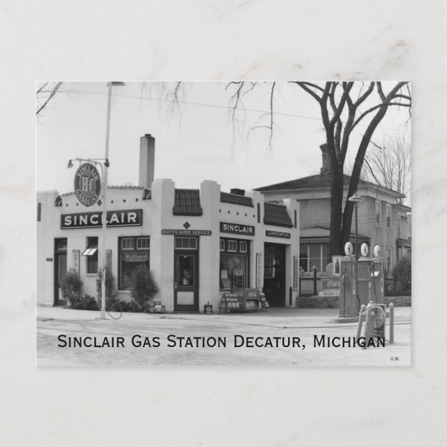 Old Michigan Gas Station Postcard (Front)