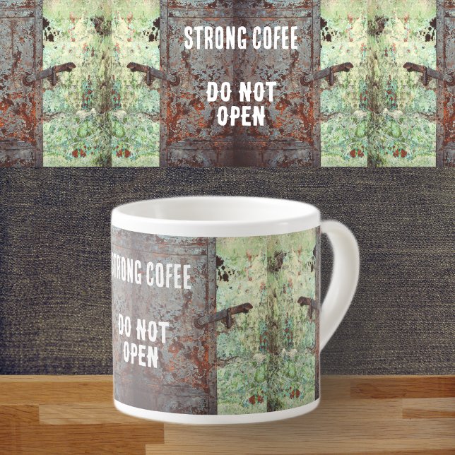 Old painted rusty door espresso cup (Creator Uploaded)