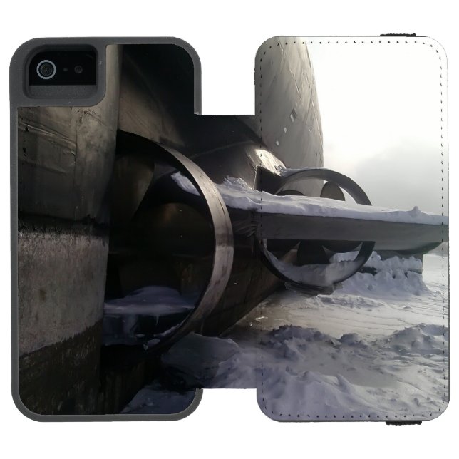 Old rusty submarine incipio iPhone wallet case (Folio Open)