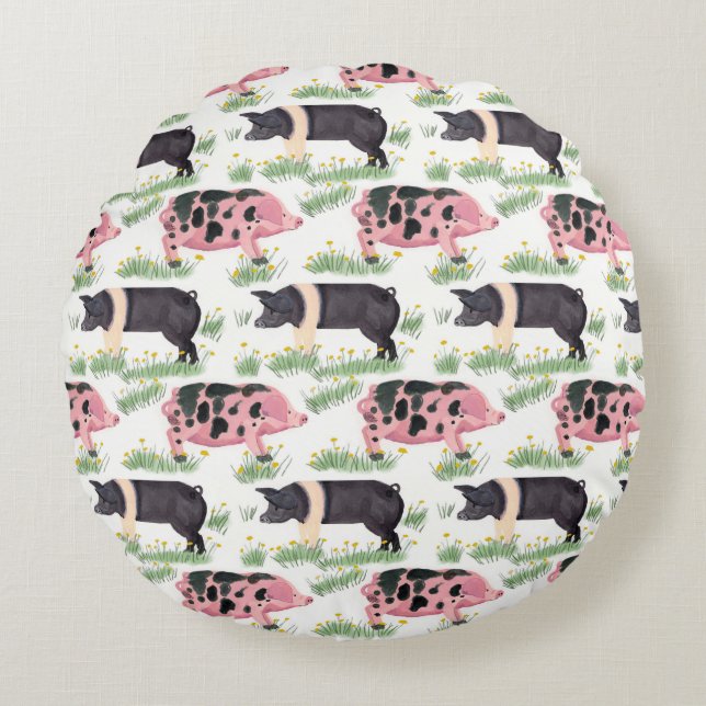 Old Spot Pig Throw PillowWhimsical Farmhous Round Pillow (Front)