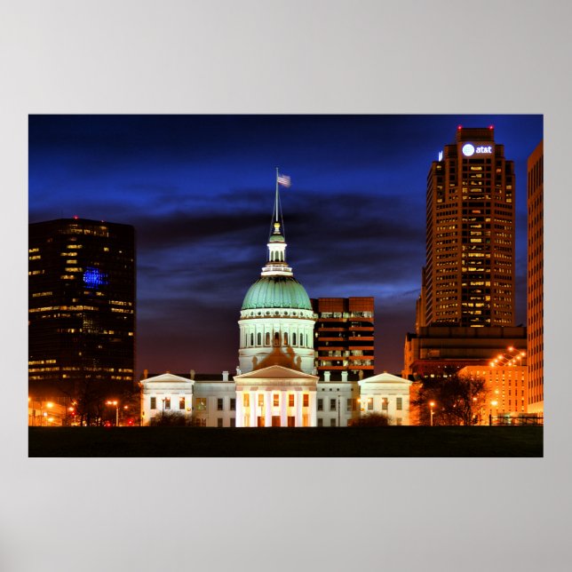 Old St. Louis Courthouse Closeup Poster (Front)