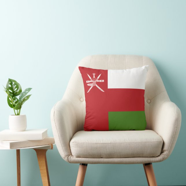 Oman flag throw pillow (Chair)