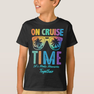 On Cruise Time Family Bahamas Alaska Cruise Vacati T-Shirt