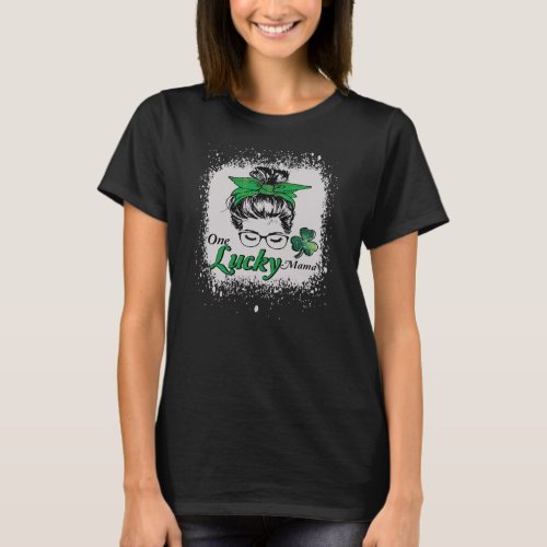 One Lucky Mama St Patricks Day Mom Mother T_Shirt