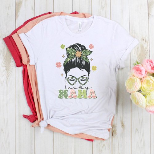One Lucky Mama St Patricks Day T_Shirt