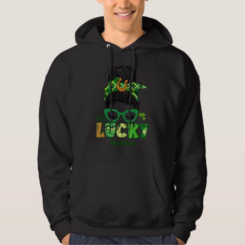 One Lucky Momma Messy Bun Leopard St Patricks Day Hoodie