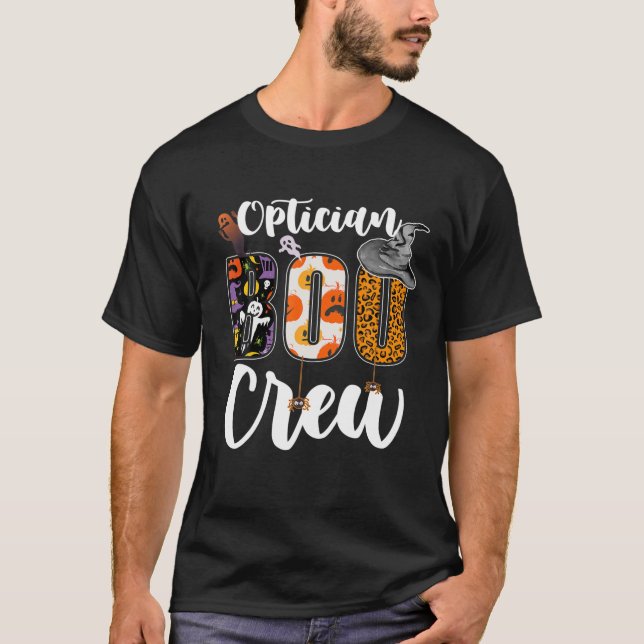 Optician Boo Crew Ghost Funny Optician Halloween M T-Shirt (Front)