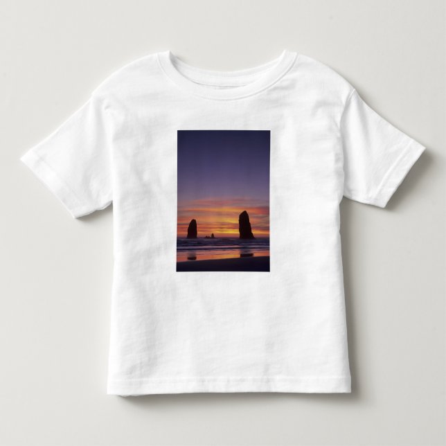 OR, Oregon Coast, Cannon Beach, seastacks at Toddler T-shirt (Front)