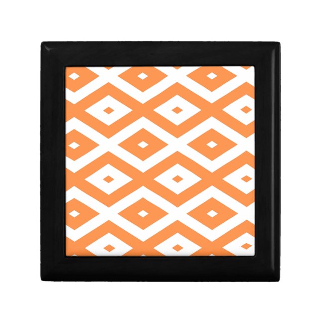 Orange and white diamond pattern gift box (Front)