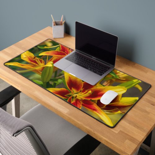 Orange Daylily Canadian Flower Photography Desk Mat