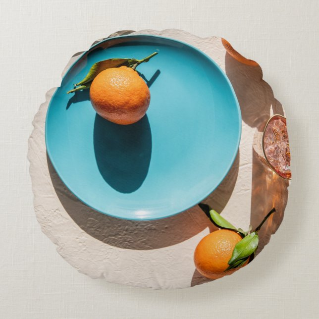Orange fruit on plate round pillow (Front)