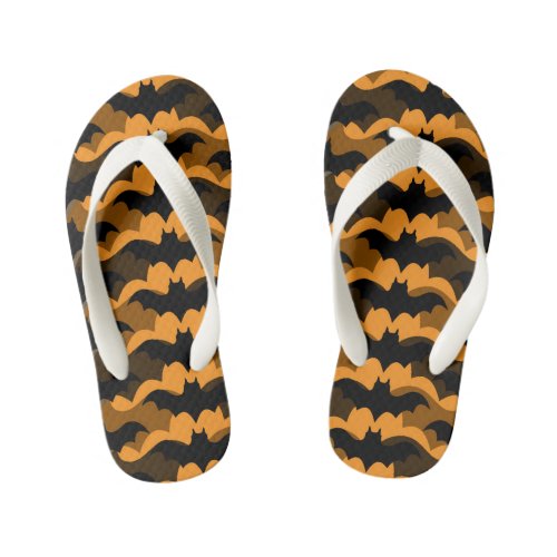 Orange Halloween bat pattern Kids Flip Flops