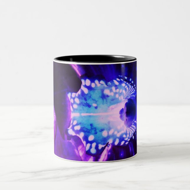 Orchid 16 Two-Tone coffee mug (Center)