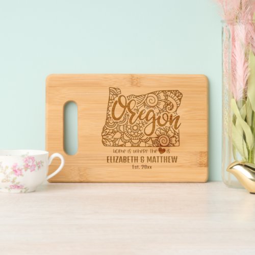 Oregon state map outline newly weds USA Cutting Board