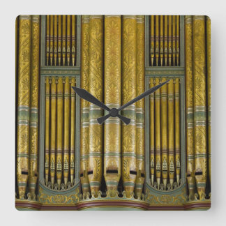 Organ pipes square clock