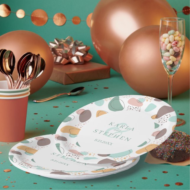 Organic shapes modern seamless pattern paper plates (Multi)