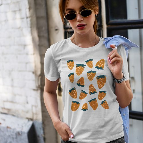 Organic summer strawberries _ orange and green T_Shirt