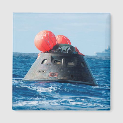 Orion Capsule Spacecraft Ocean Recovery Magnet