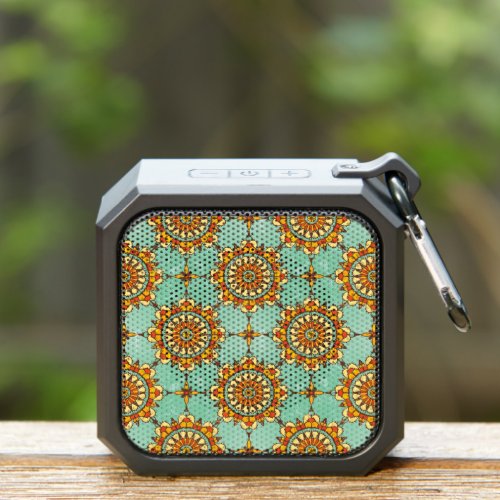 Ornamental pattern bluetooth speaker