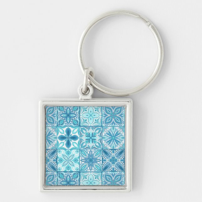 Ornate tiles in blue and white keychain (Front)