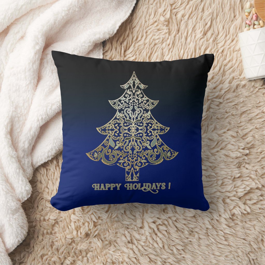 Ornemental Filigree Pattern Gold Christmas Tree