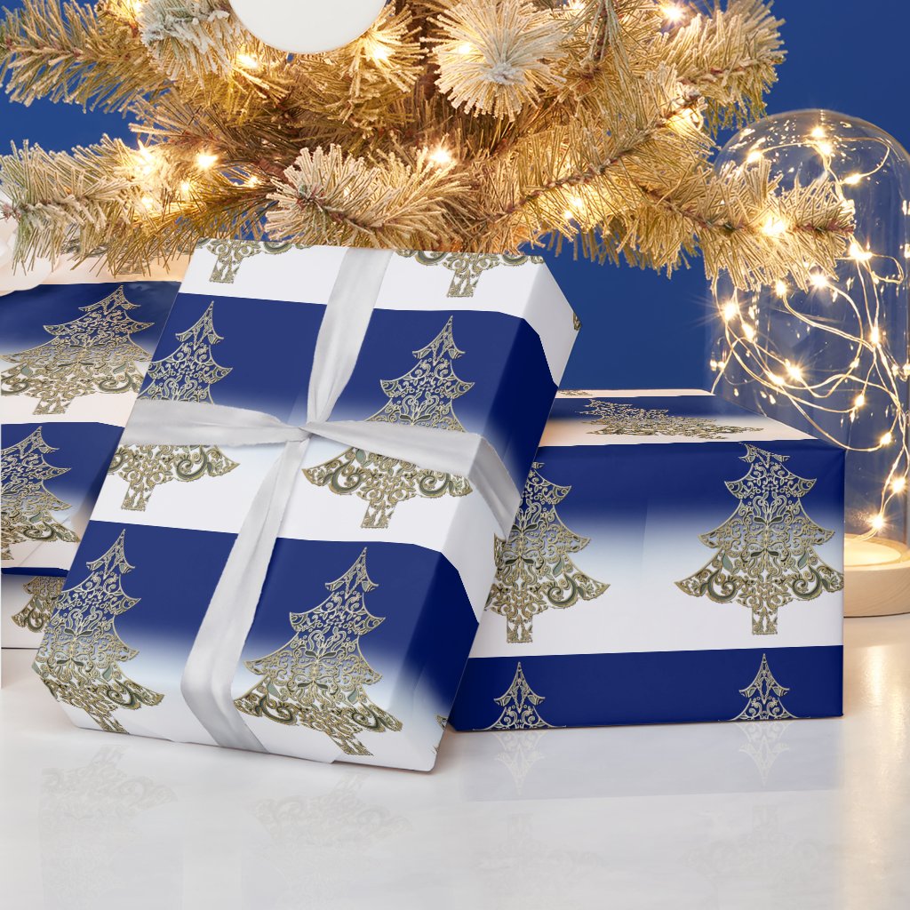 Ornemental Filigree Pattern Gold Christmas Tree