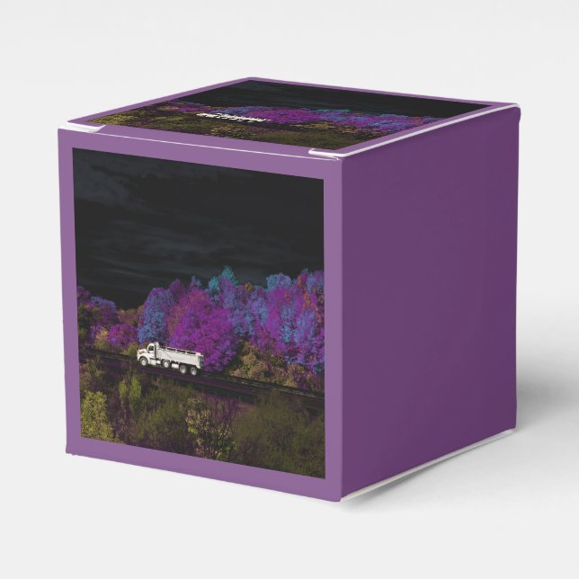 oscar leaves the party favor boxes (Front Side)