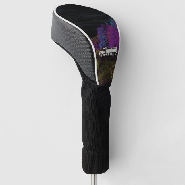 oscar leaves the party golf head cover (Angled)
