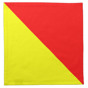 Oscar yellow, red napkin