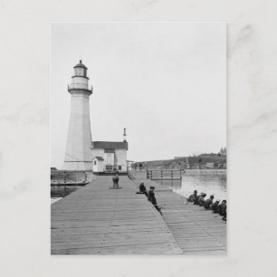 Oswego Harbor West Pierhead Lighthouse Postcard