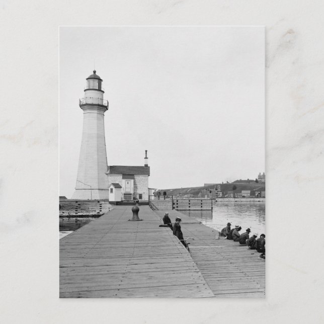 Oswego Harbor West Pierhead Lighthouse Postcard (Front)