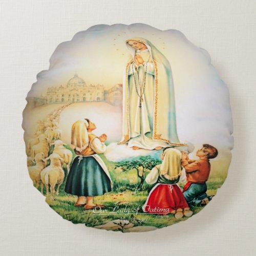Our Lady of Fatima 1917 Round Pillow