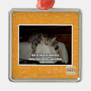 Out of lack of interest metal ornament