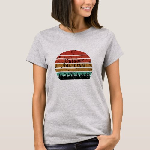 Outdoor hiking adventure vintage retro sunset T_Shirt