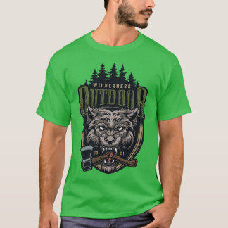 Outdoor wilderness wolf design T-Shirt