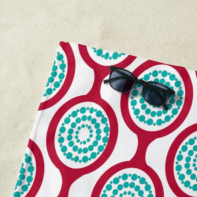 Oval Chains  Beach Towel (In Situ)