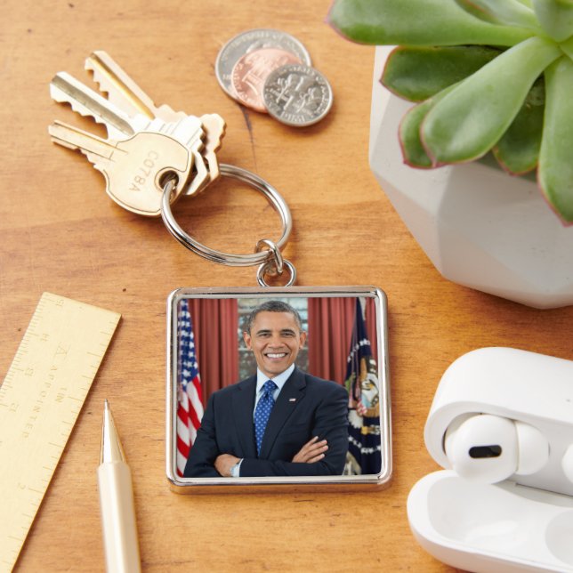 Oval Office Portrait, Obama Barack US President Keychain (Desk)