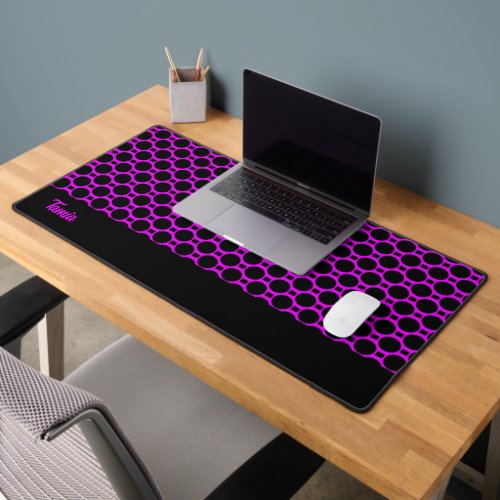 Oval shapes pink black desk mat